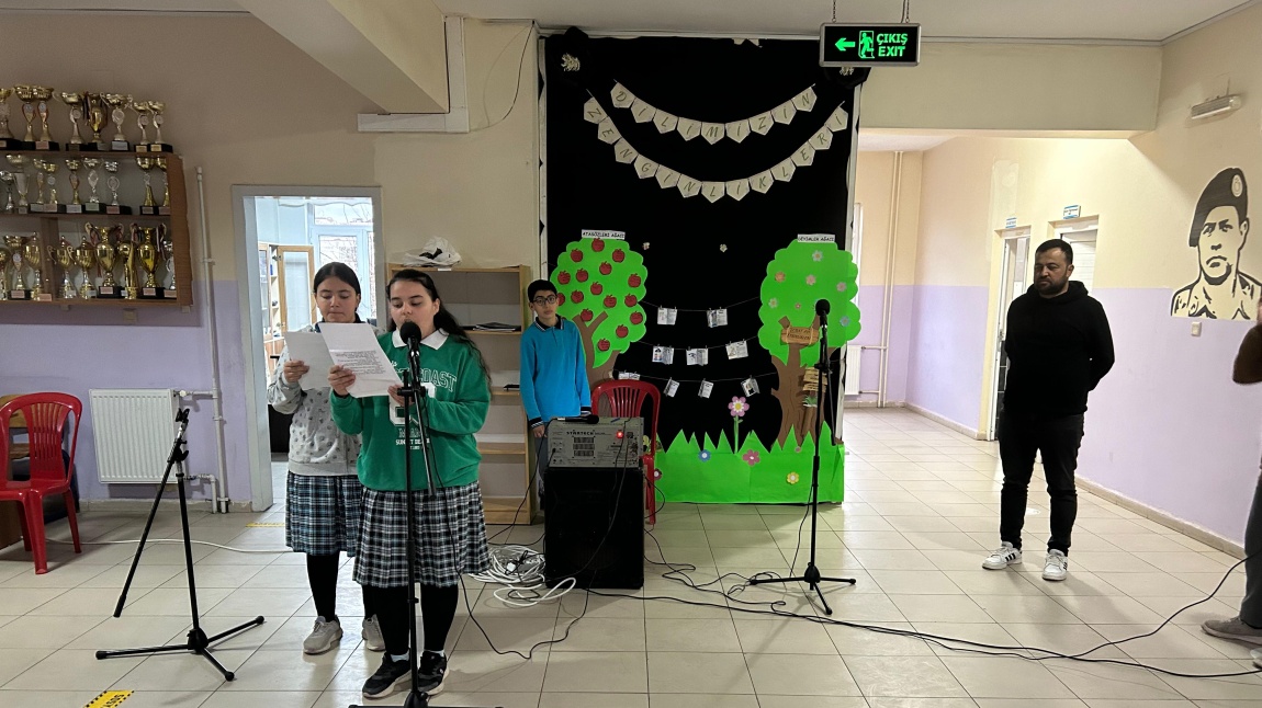 Okulumuzda 18 Mart Çanakkale Zaferi Kutlama Programı Yapıldı